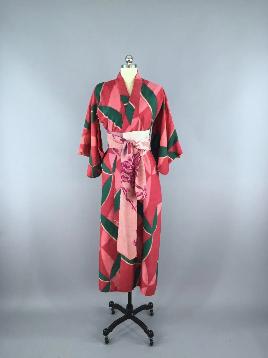 1930s Vintage Silk Kimono Robe / Meisen Pink Ikat