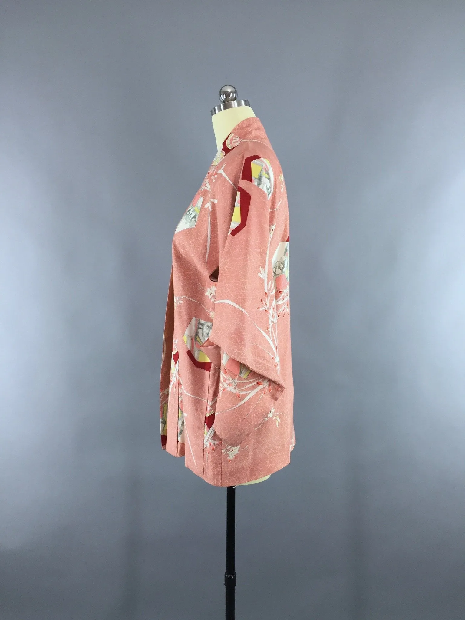 1940s Vintage Cotton Haori Kimono Cardigan Jacket with Peach Abstract Print