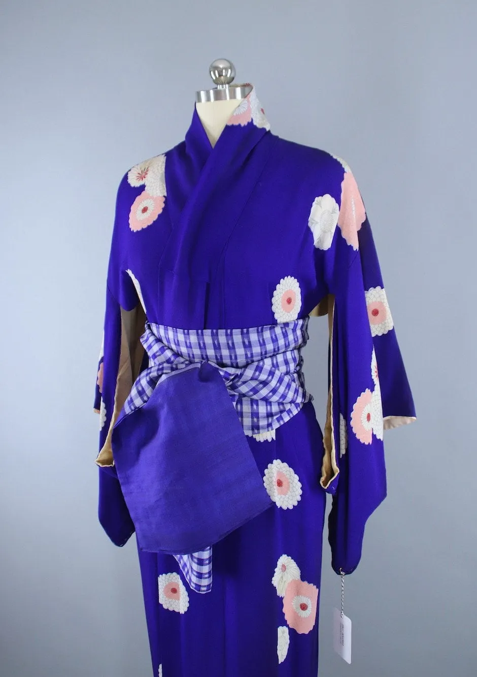 1940s Vintage Silk Kimono Robe / Blue Purple Daisy Print