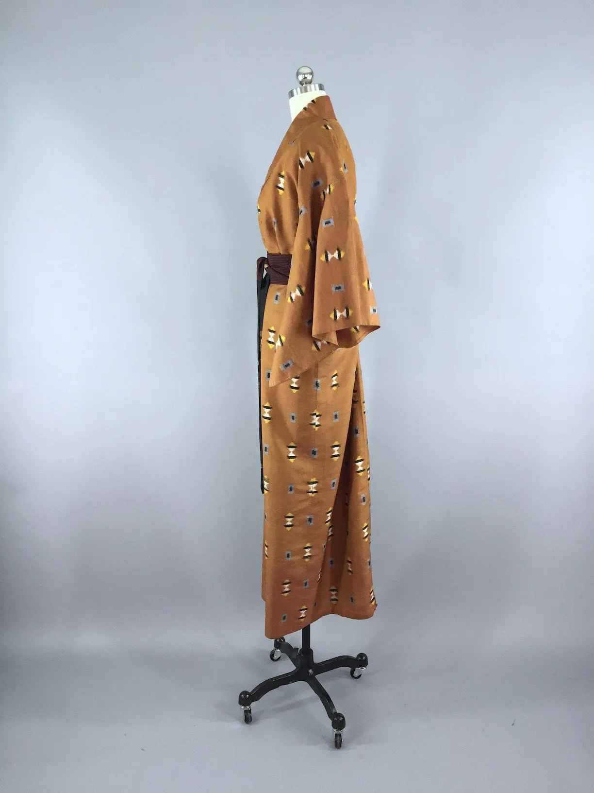 1940s Vintage Silk Kimono Robe, Brown Meisen Ikat Bows