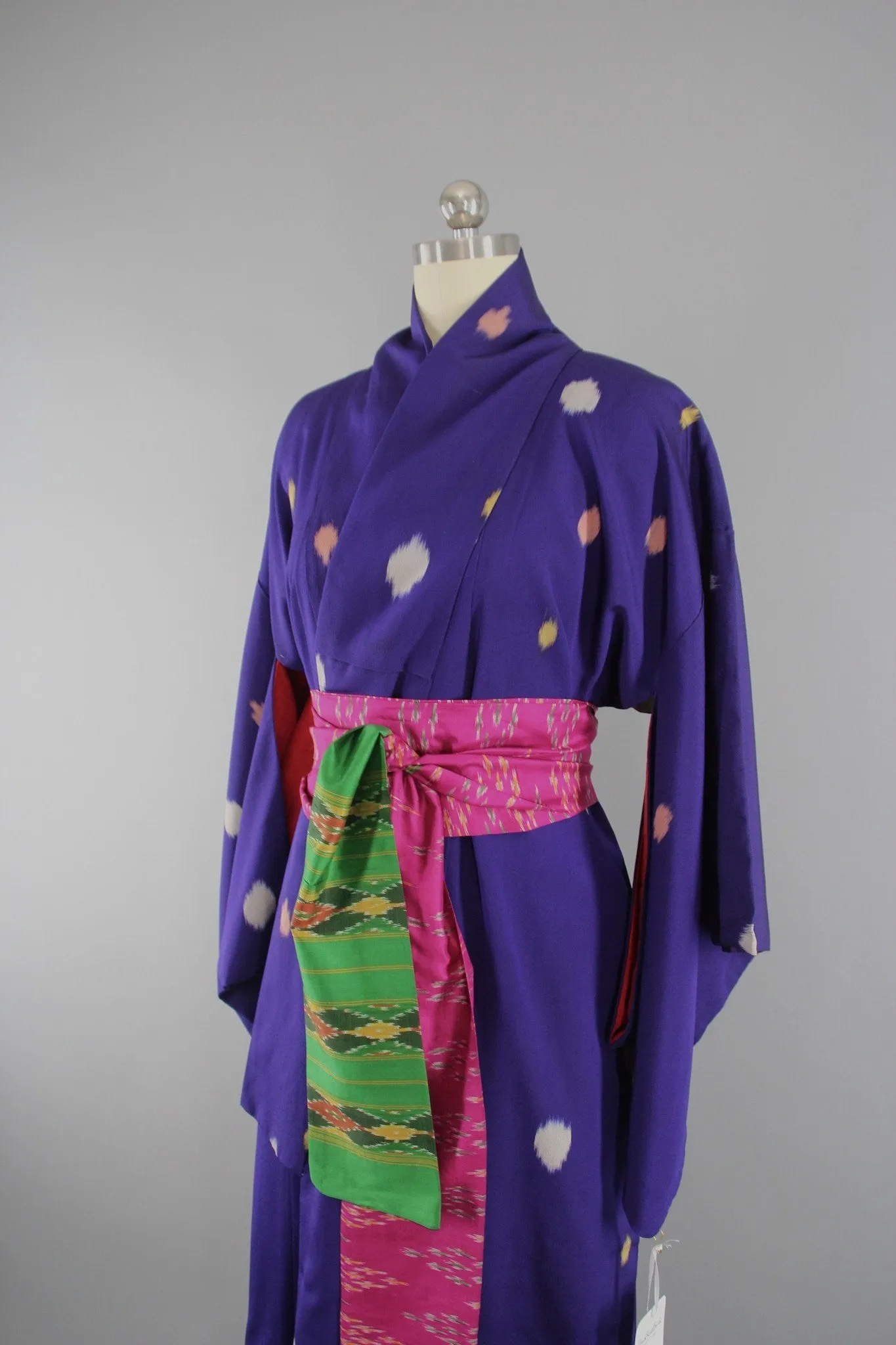 1940s Vintage Silk Kimono Robe in Purple Polka Dots Ikat