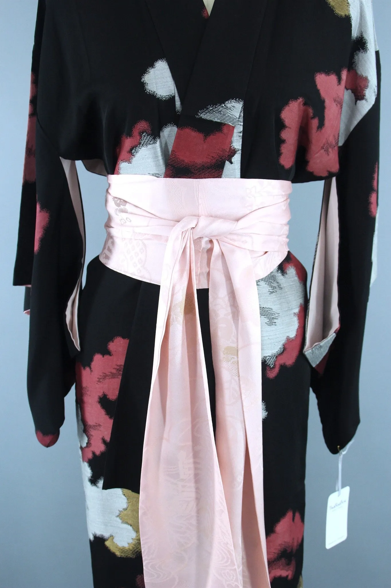 1950s Vintage Kimono Robe with Black and Pink Clouds