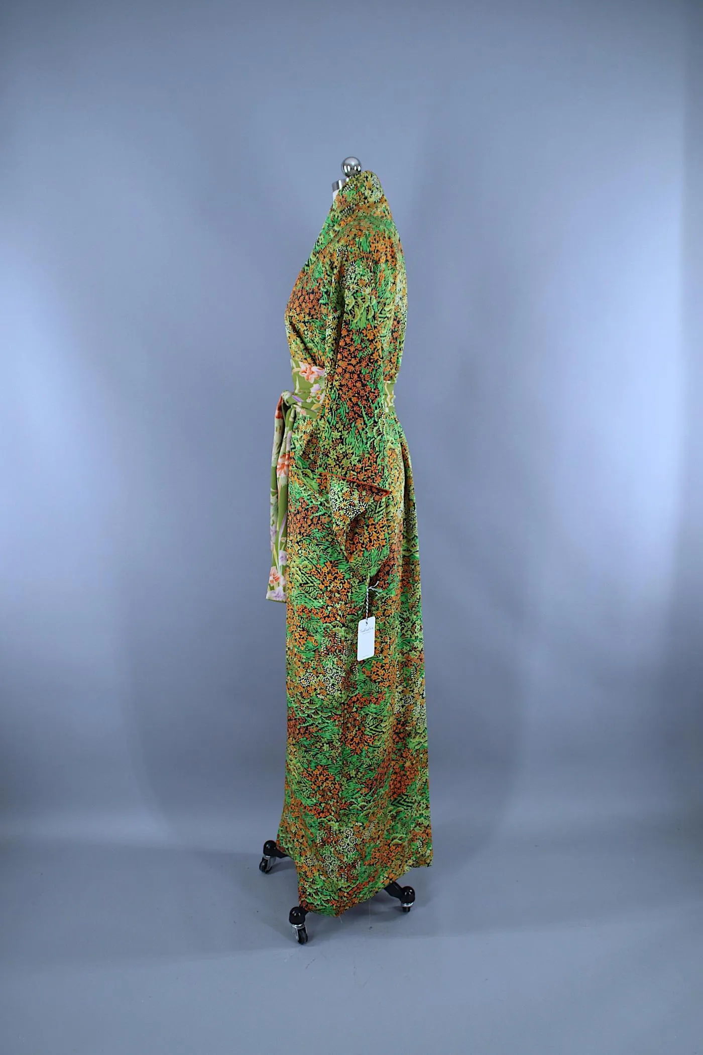 1950s Vintage Silk Kimono Robe / Green Floral Print