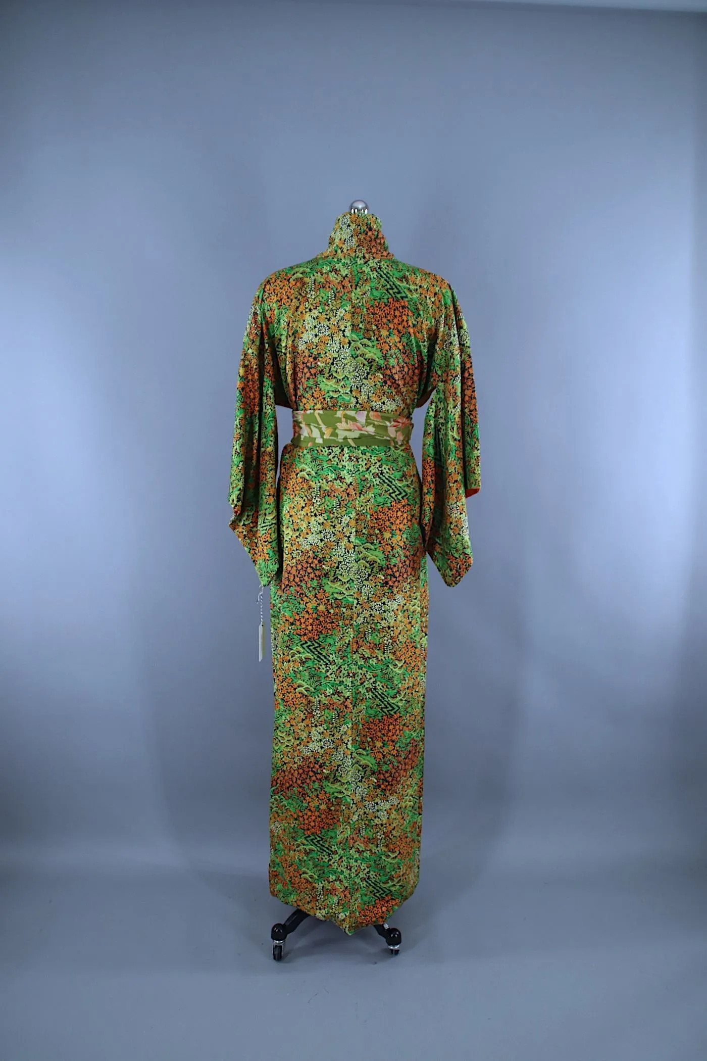 1950s Vintage Silk Kimono Robe / Green Floral Print