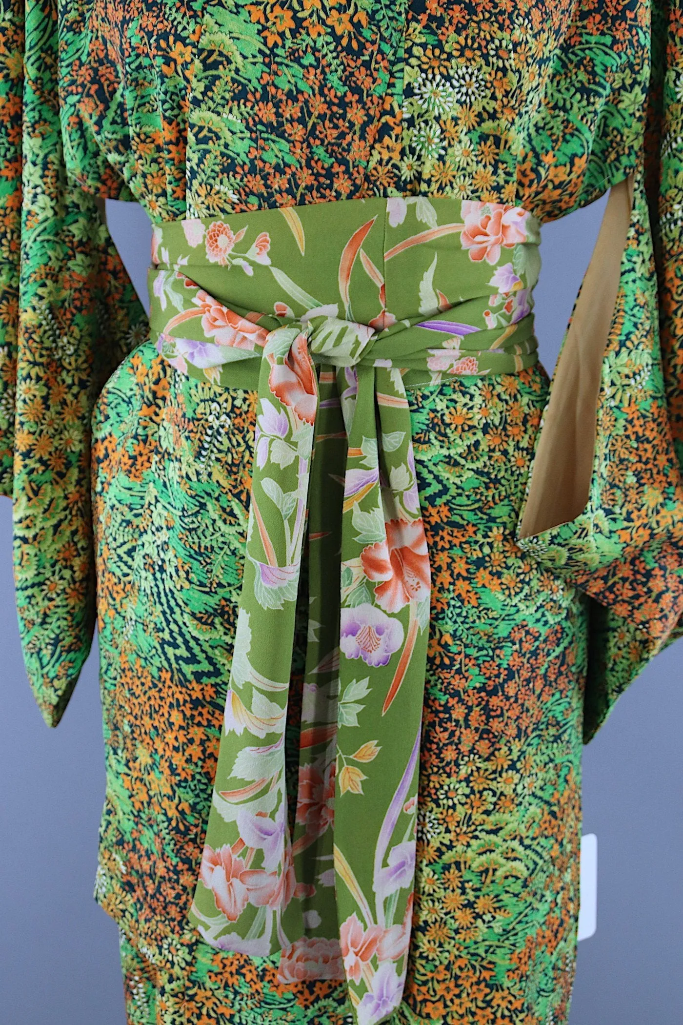 1950s Vintage Silk Kimono Robe / Green Floral Print