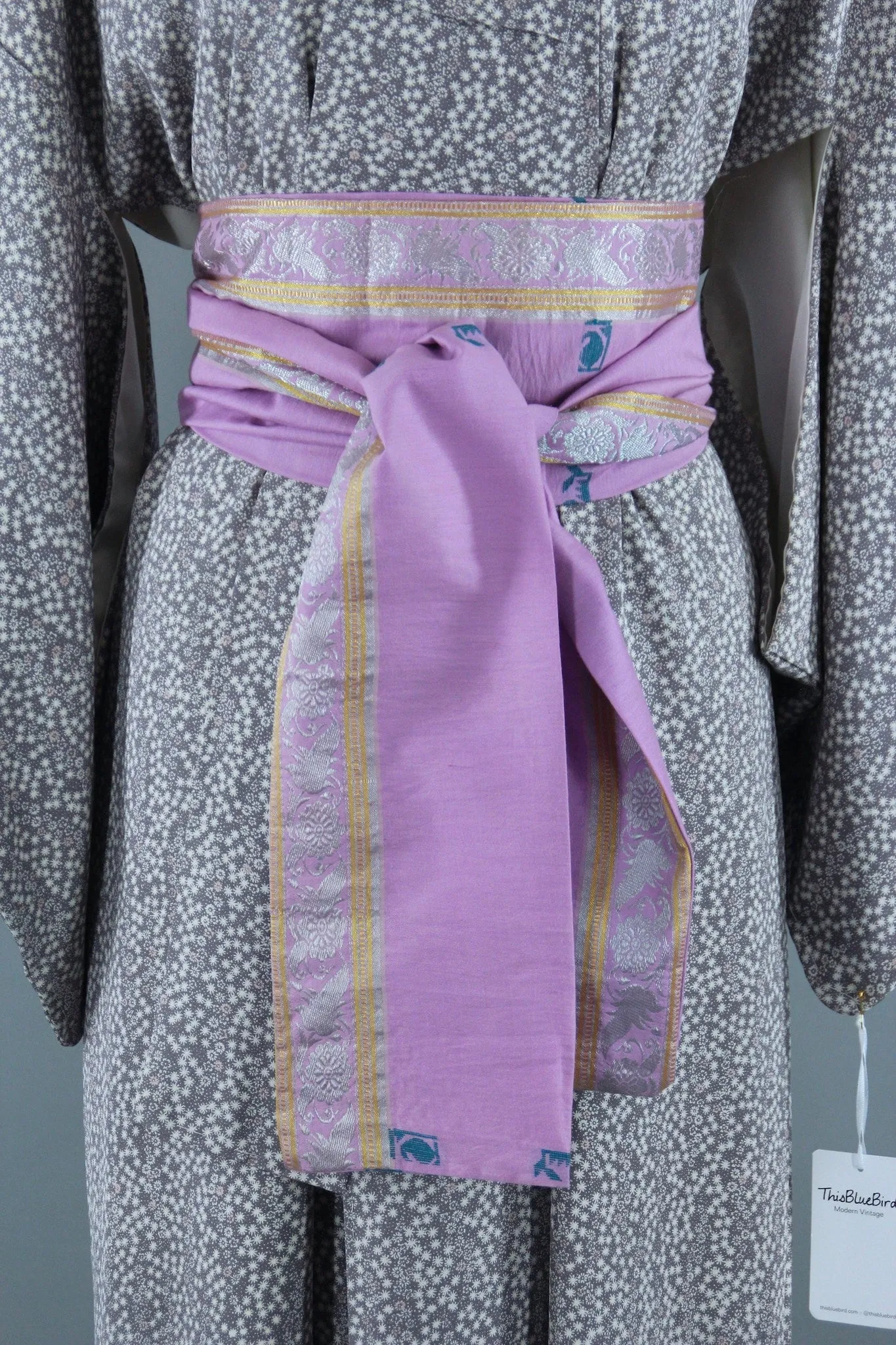 1950s Vintage Silk Kimono Robe in Dove Grey Floral Print