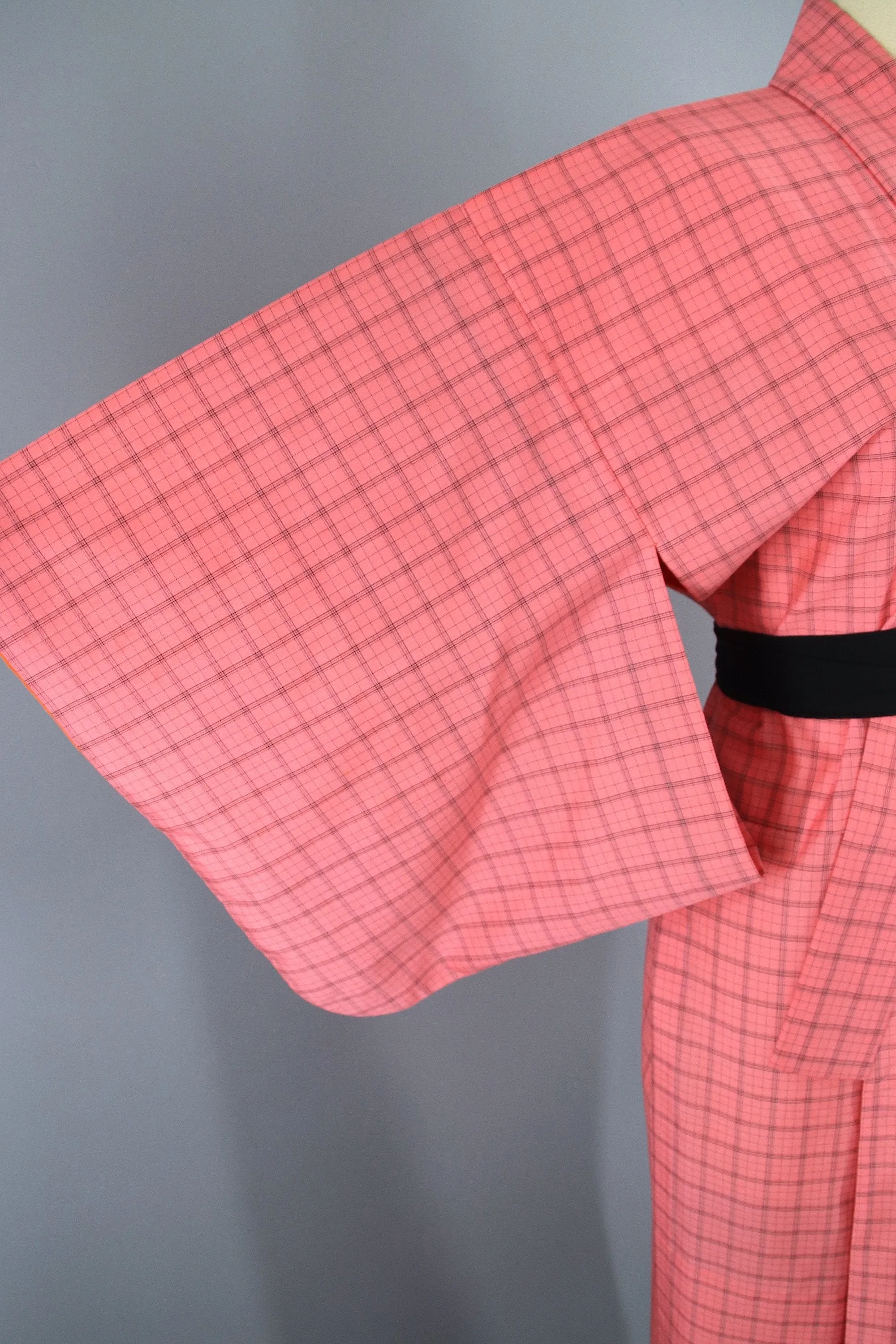 1950s Vintage Silk Kimono Robe / Pink & Black Plaid