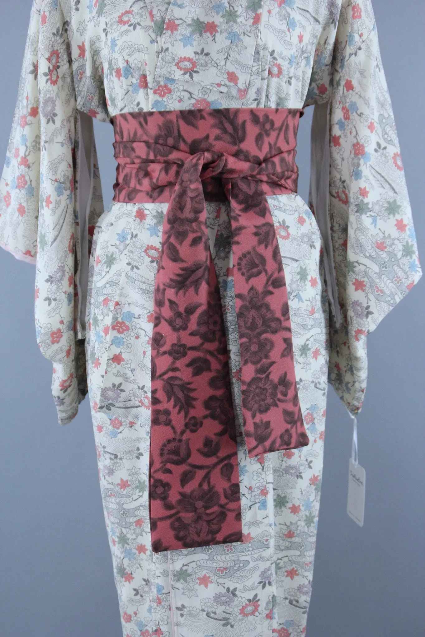 1950s Vintage Silk Kimono Robe with White & Pink Small Floral Print