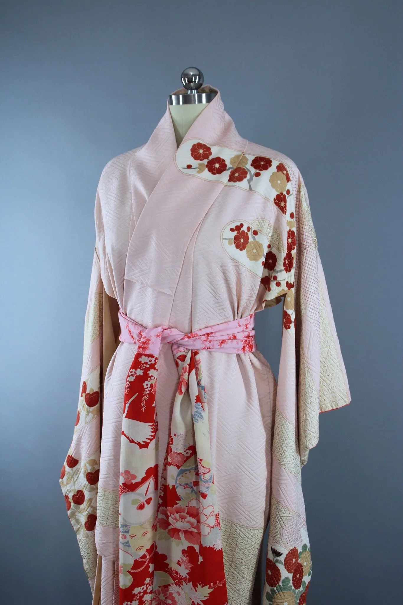 1960s Vintage Silk Kimono Robe Furisode in Pastel Pink and Red Floral Print