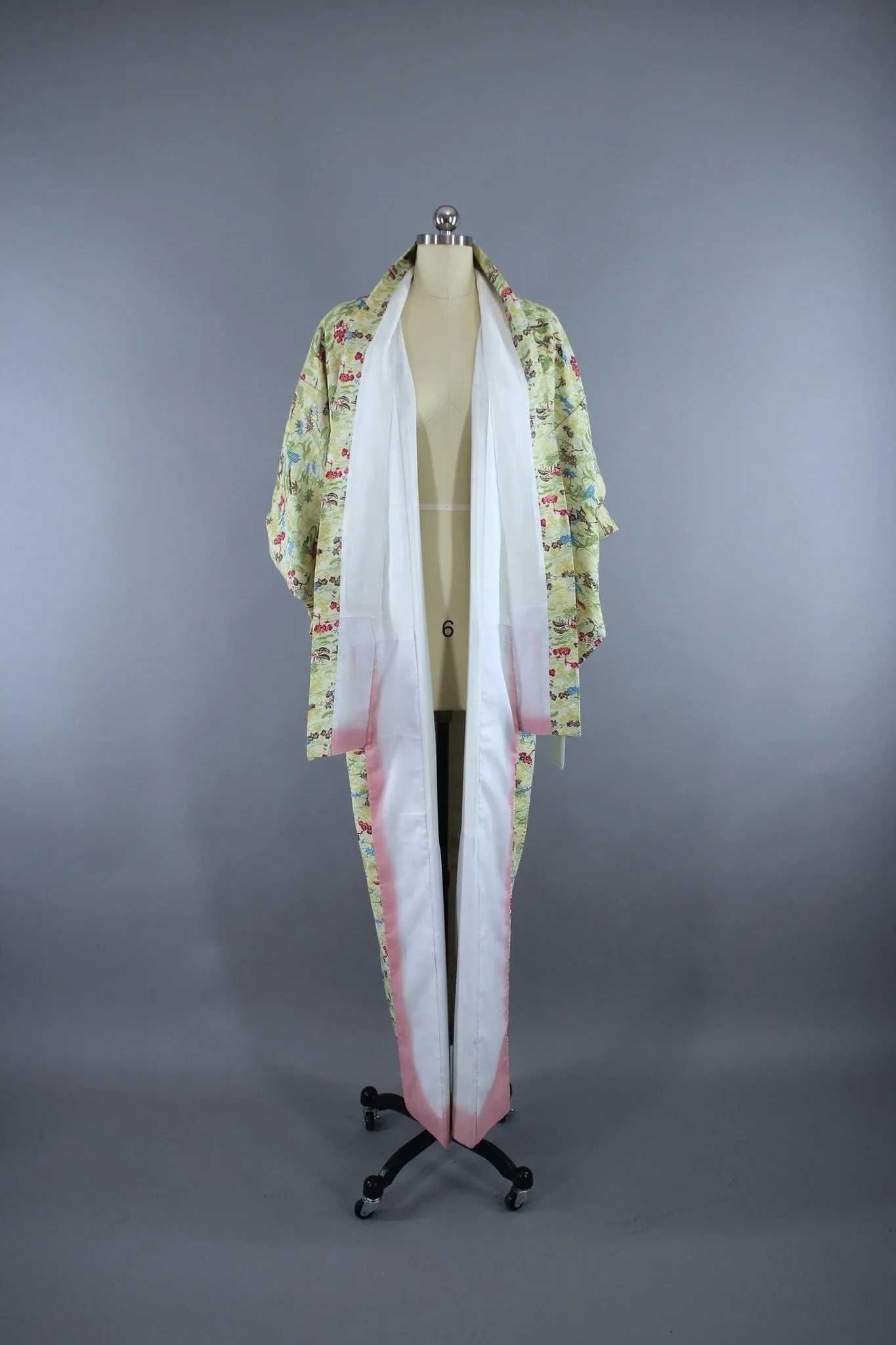 1960s Vintage Silk Kimono Robe in Spring Green Floral Print