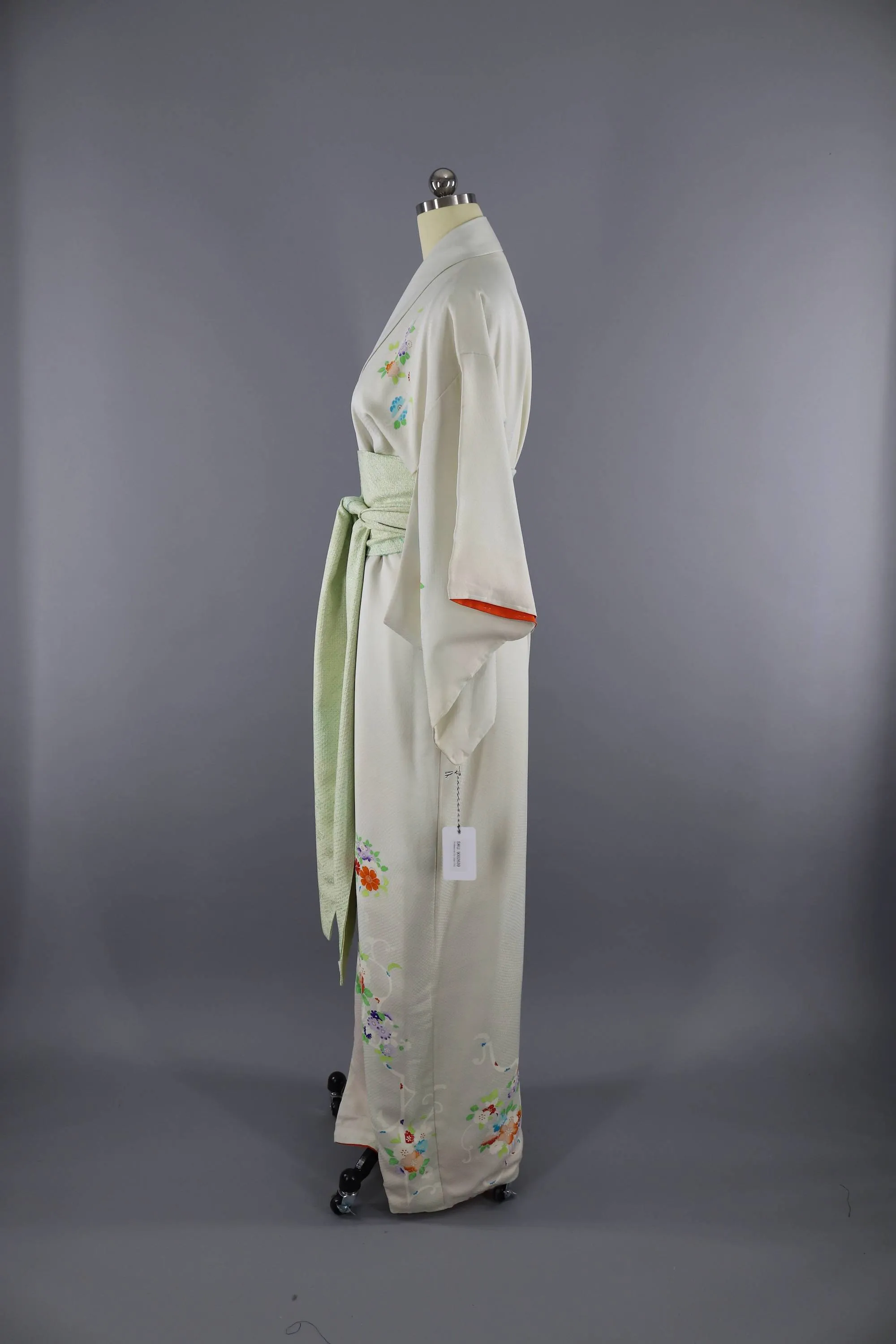 1960s Vintage Silk Kimono Robe / White Floral Print