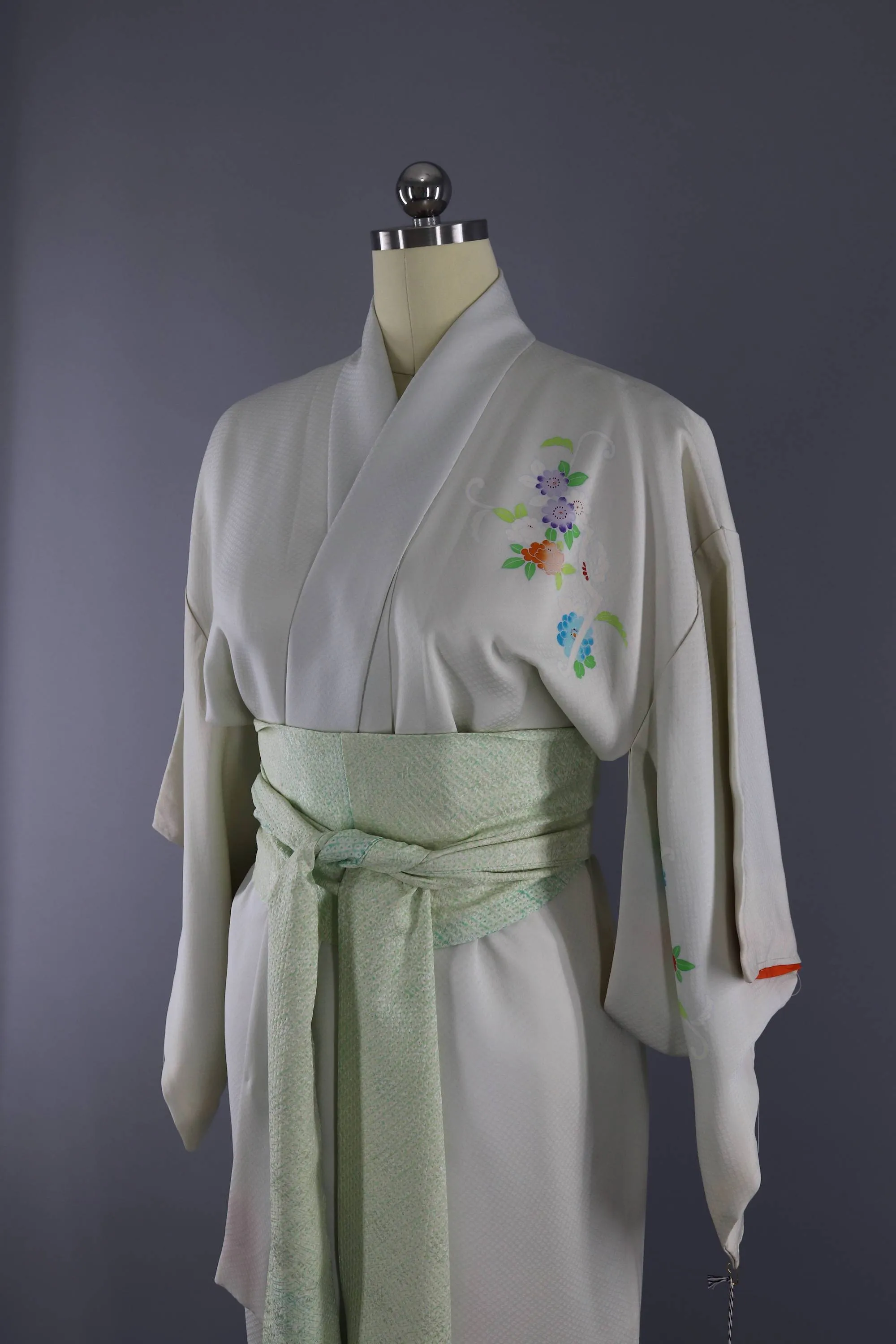 1960s Vintage Silk Kimono Robe / White Floral Print