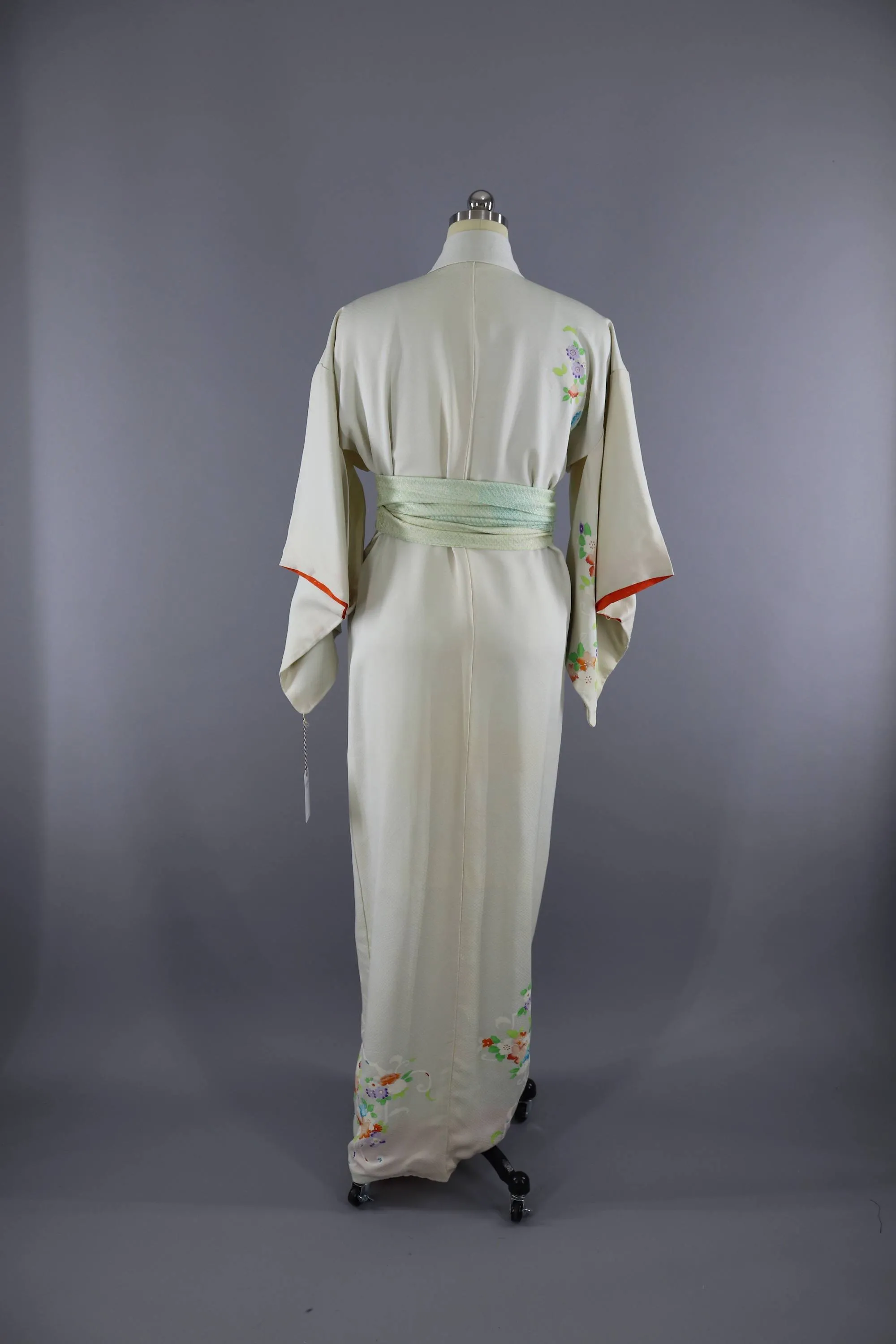 1960s Vintage Silk Kimono Robe / White Floral Print