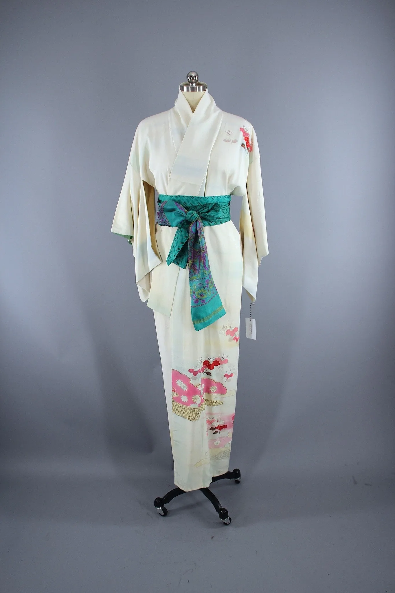 1960s Vintage Silk Kimono Robe /White Pink Yellow Ombre Floral