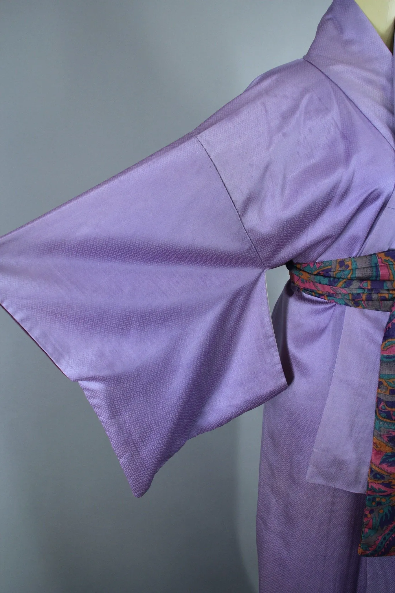 1960s Vintage Silk Satin Kimono Robe / Lavender Herringbone