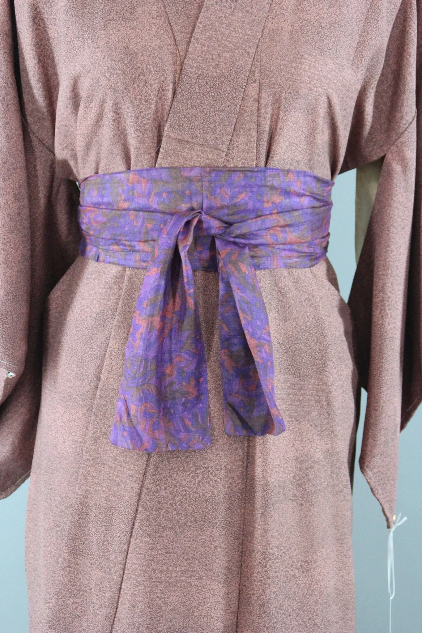 1970s Vintage Kimono Robe in Dark Mauve Tiny Floral Print