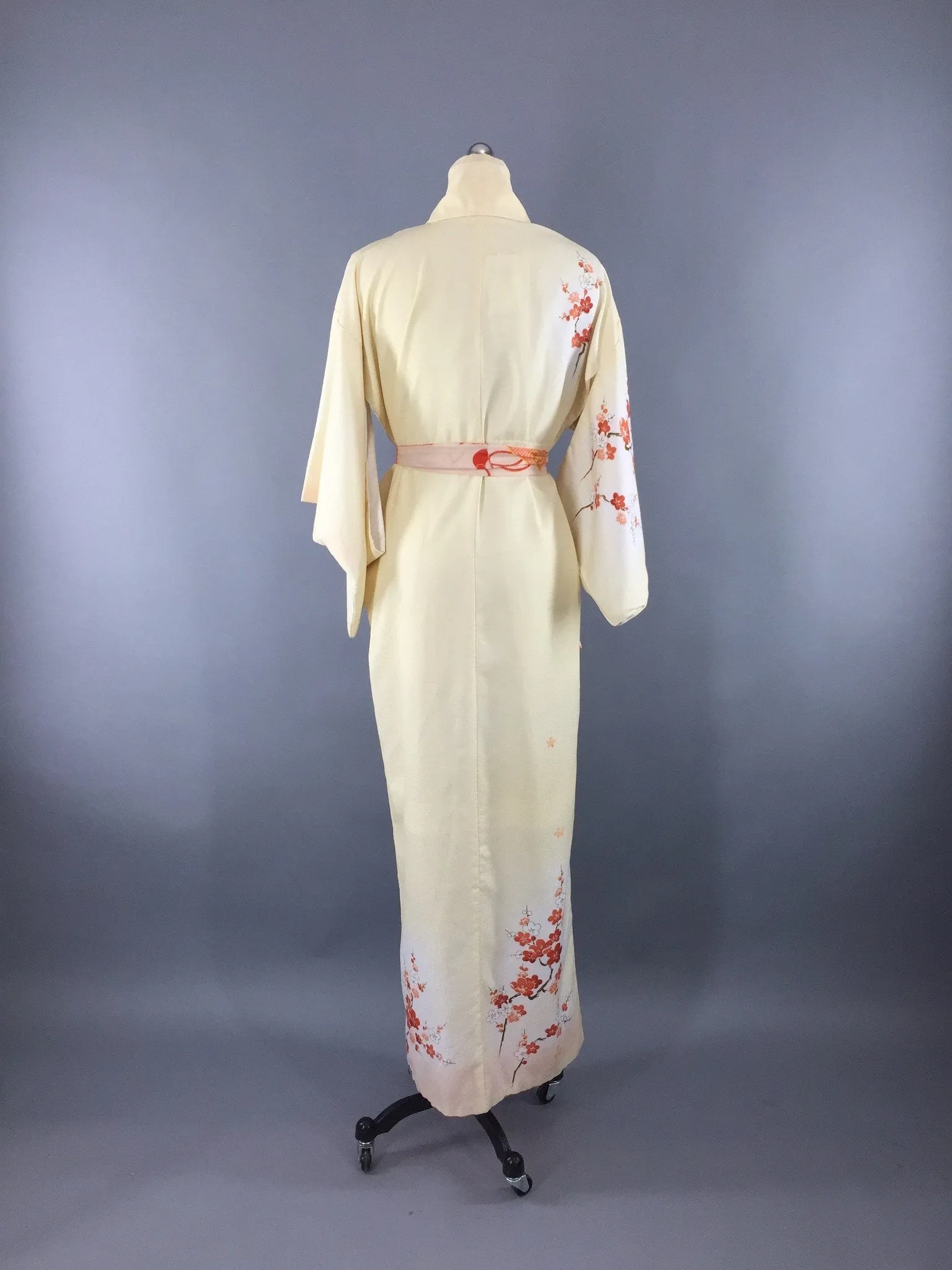 1970s Vintage Kimono Robe with Yellow and Orange Floral Print