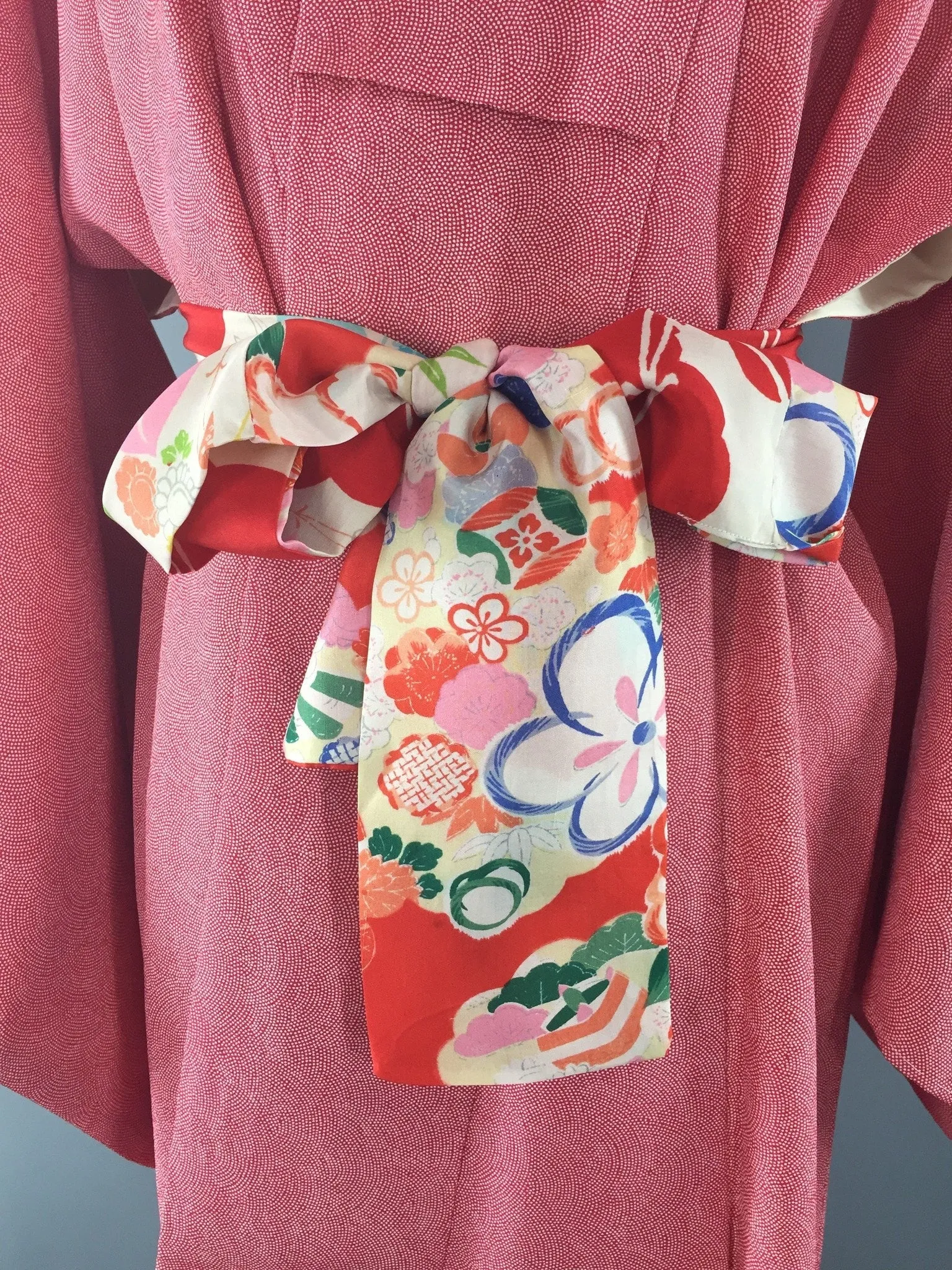 1970s Vintage Silk Kimono Robe in Watermelon Pink Polka Dots