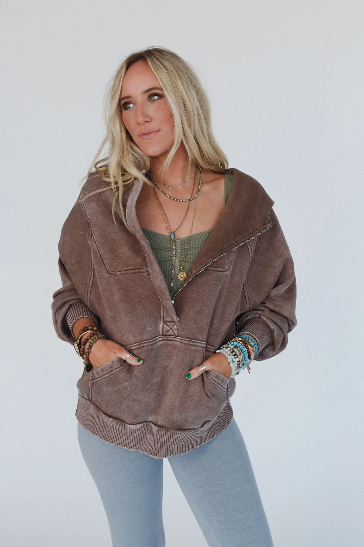 Campfire Cozy Hooded Sweatshirt - Mocha