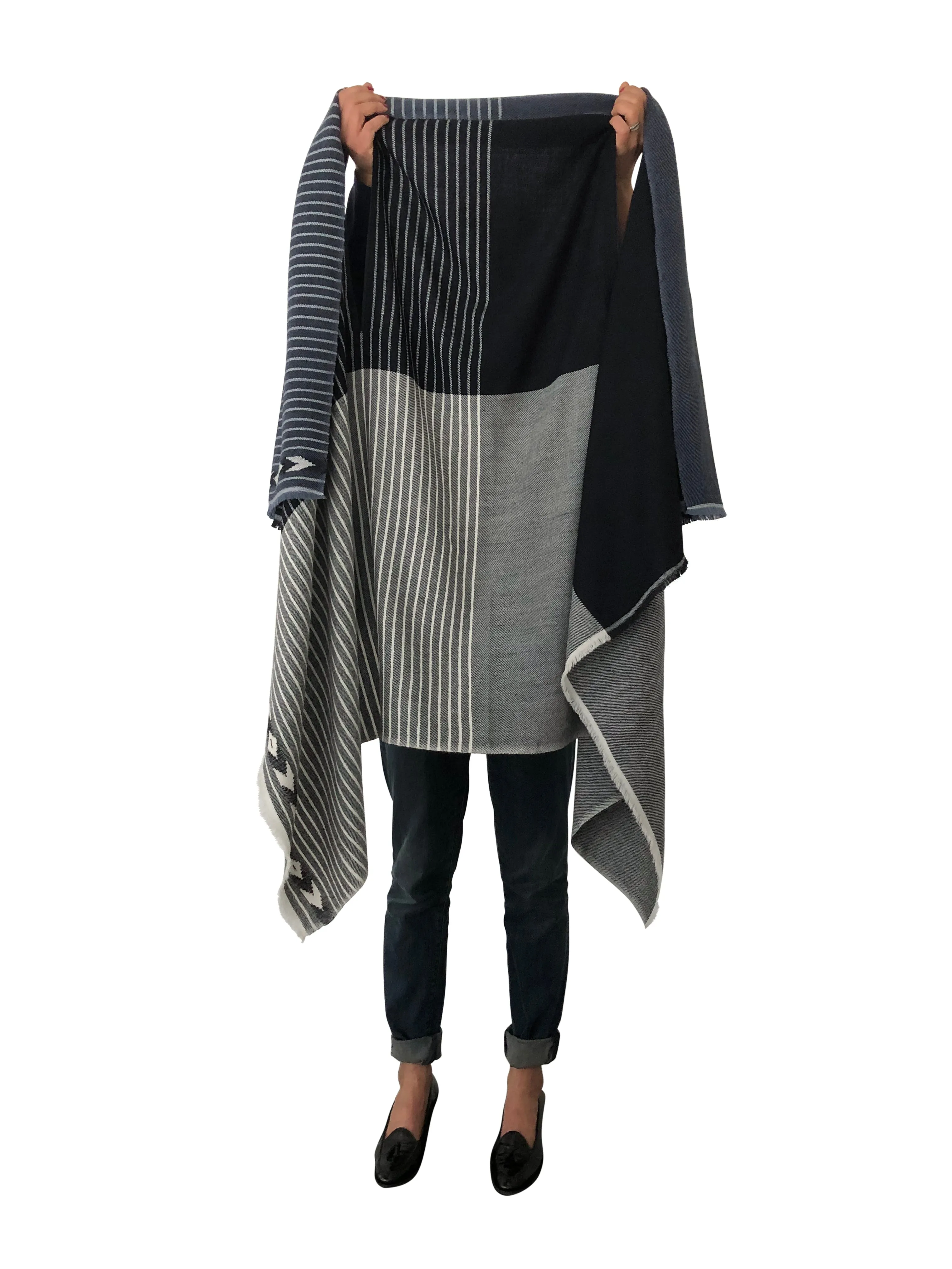 JULAHAS  Light wool Cape Fusion Graphic Plus