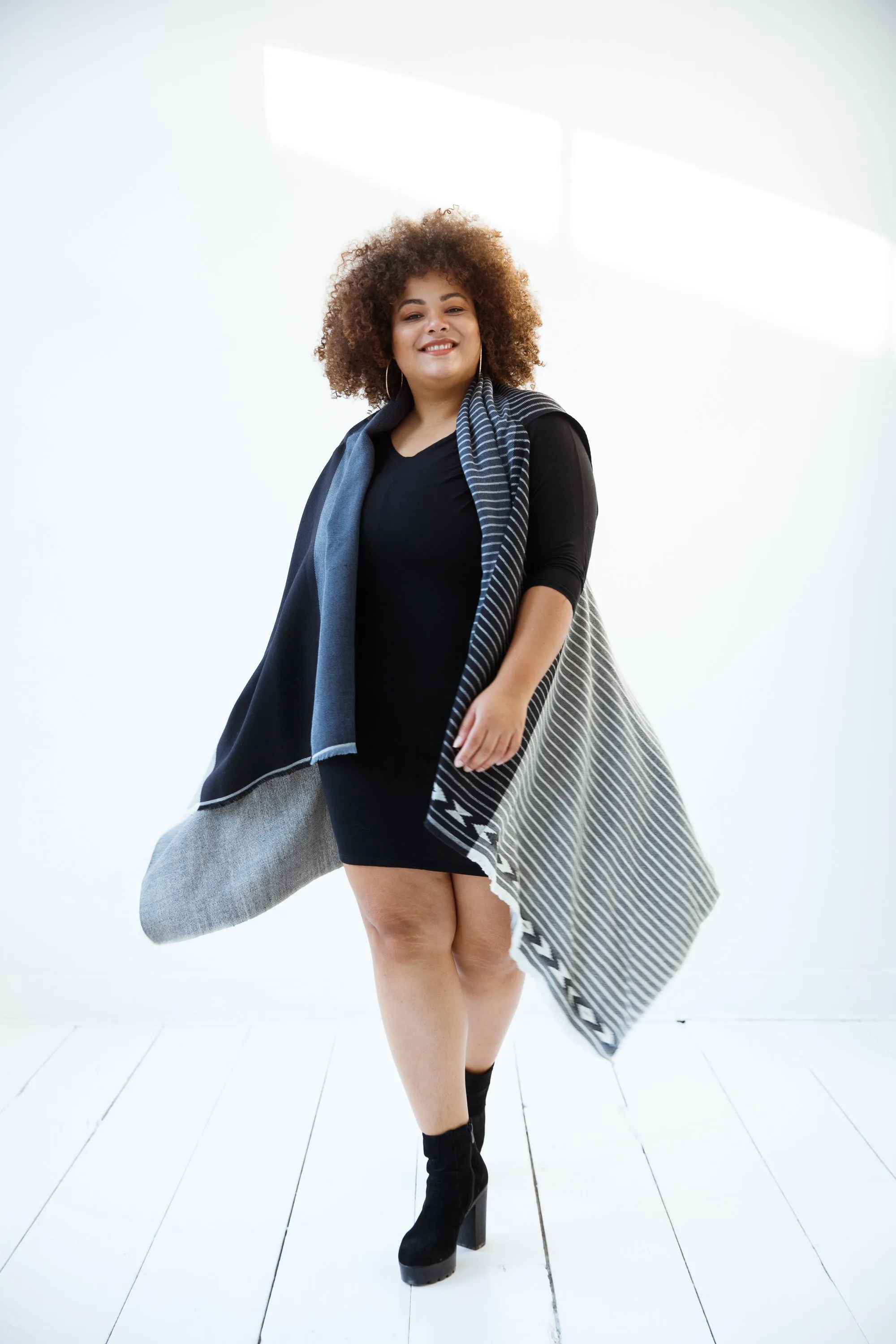 JULAHAS  Light wool Cape Fusion Graphic Plus