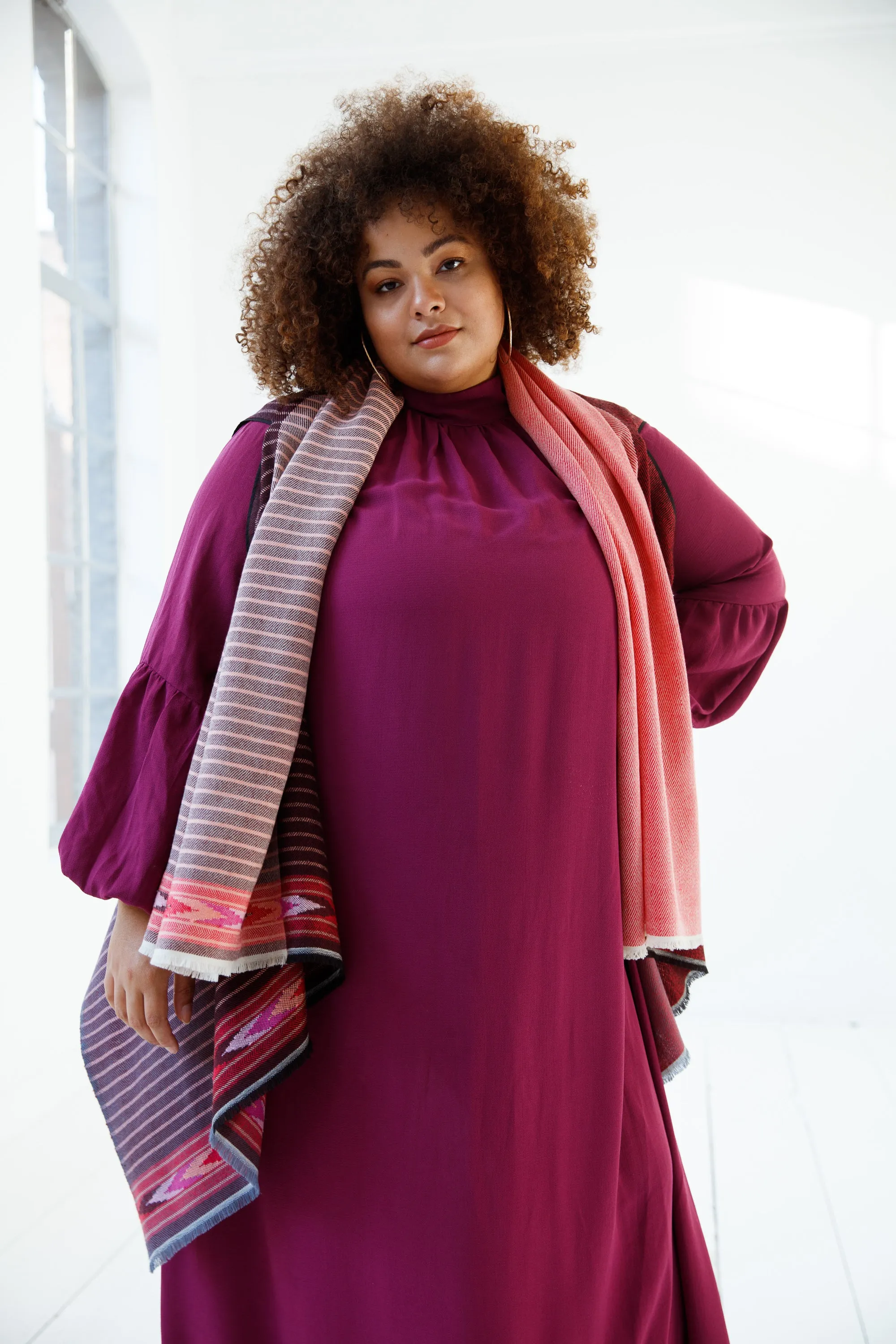 JULAHAS  Light Wool Cape Fusion Red Plus