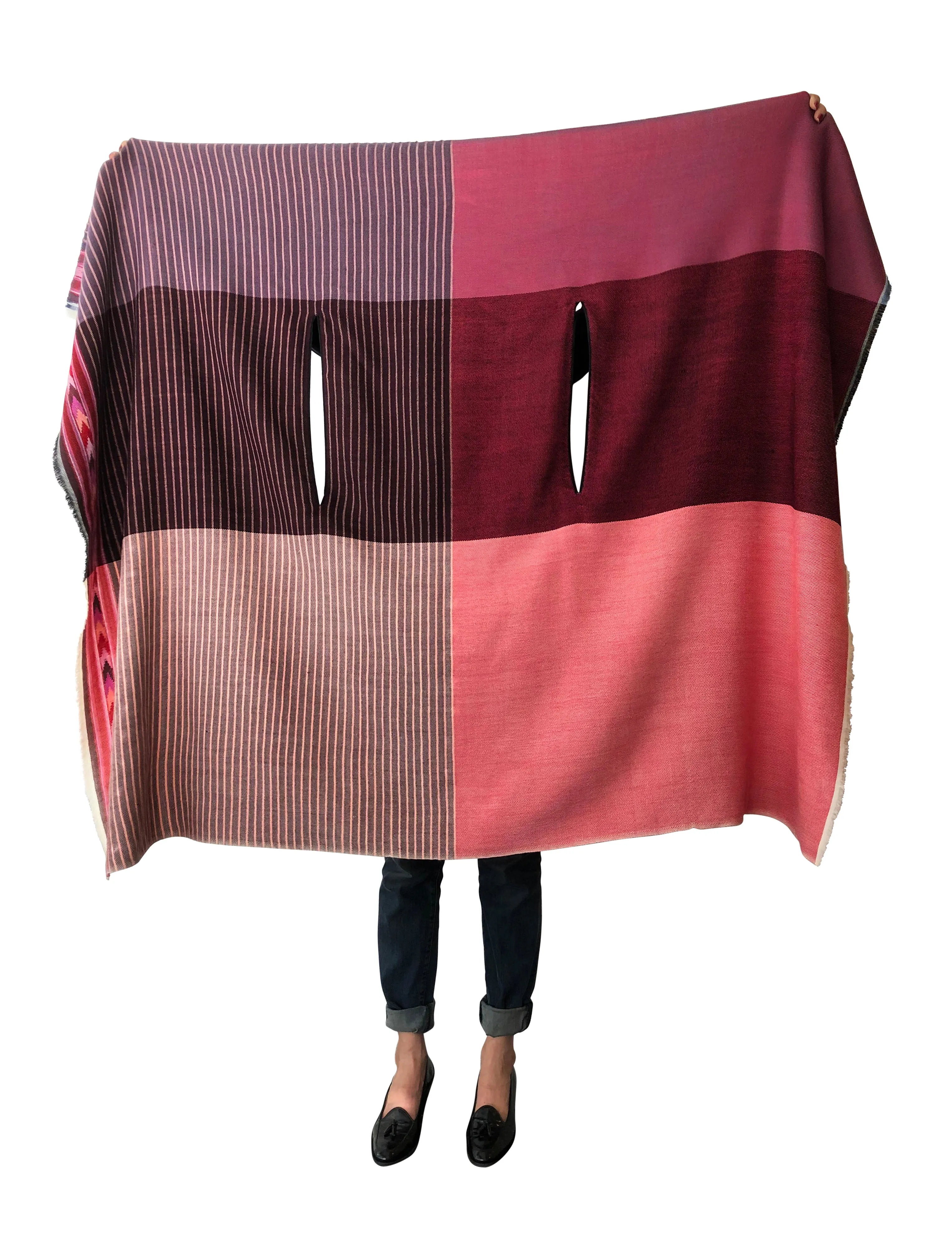 JULAHAS  Light Wool Cape Fusion Red Plus