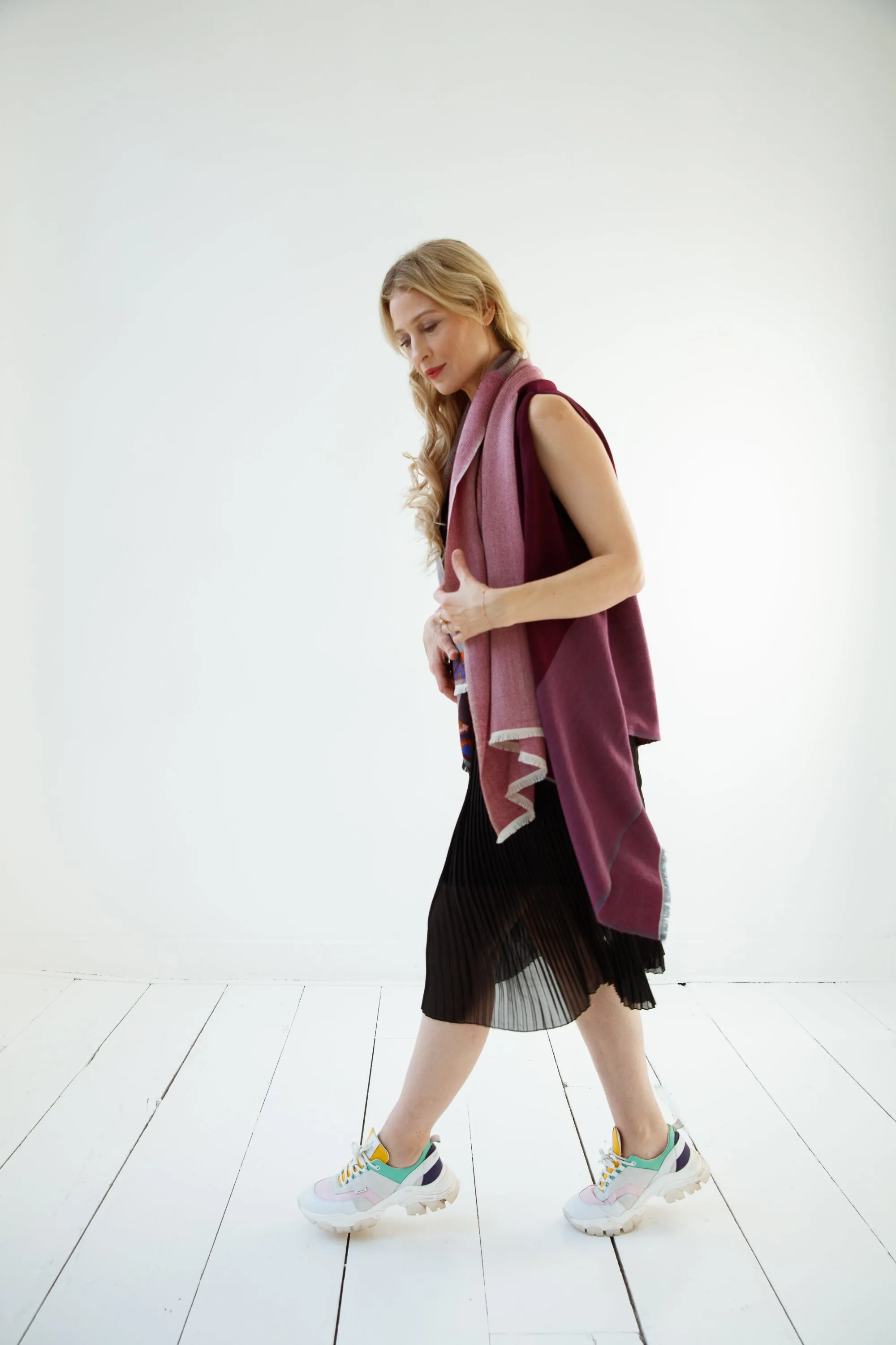 Light Wool Cape Fusion Plum