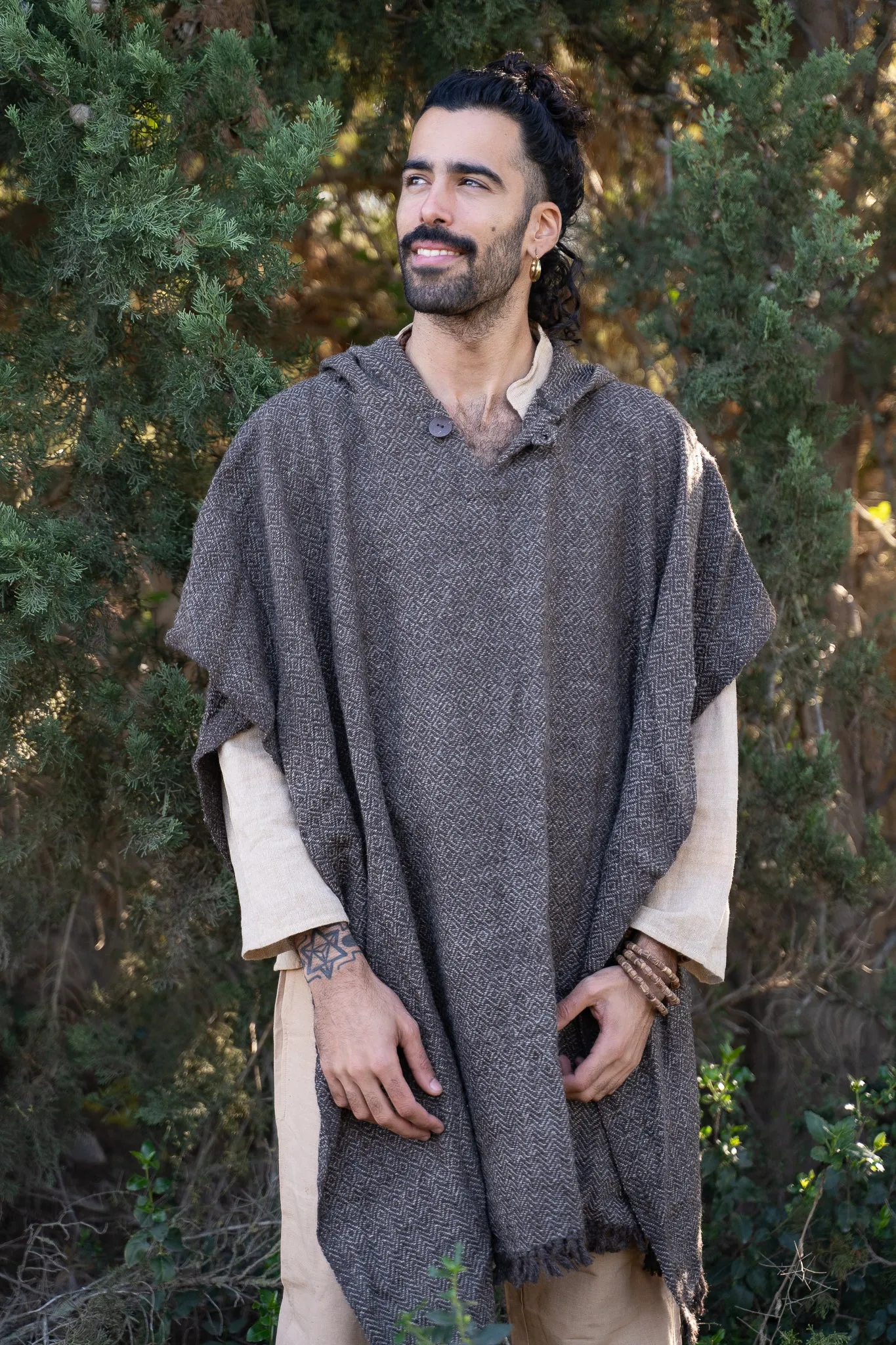 Unisex Long Wool Poncho ⋙⋙