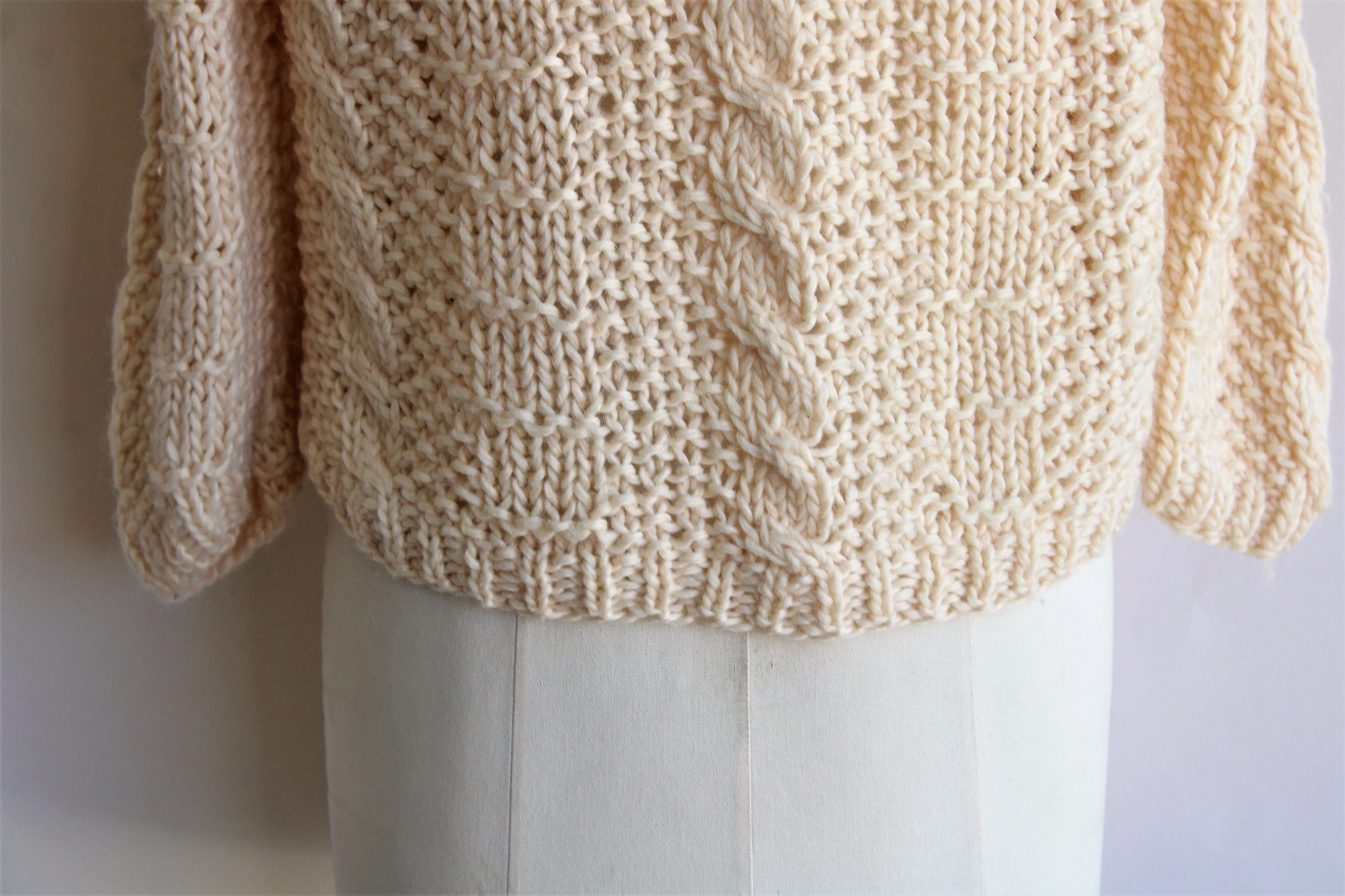 Vintage 1960s 1970s Handknit Ivory Cardigan Sweater