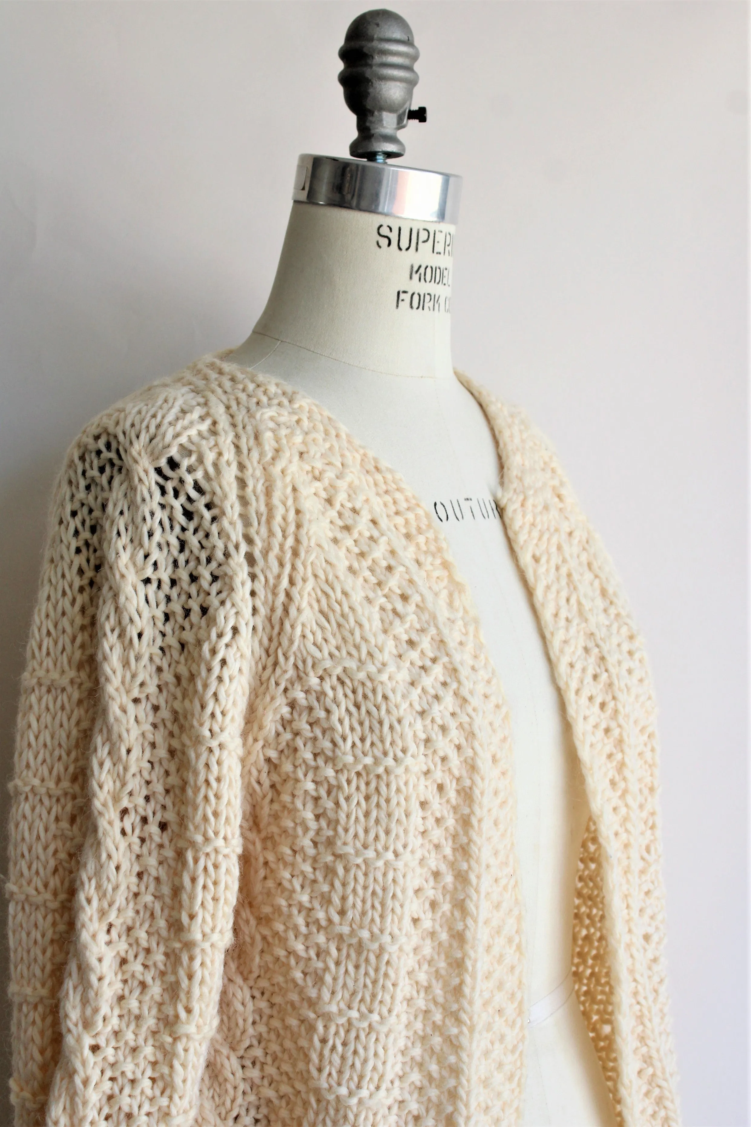 Vintage 1960s 1970s Handknit Ivory Cardigan Sweater