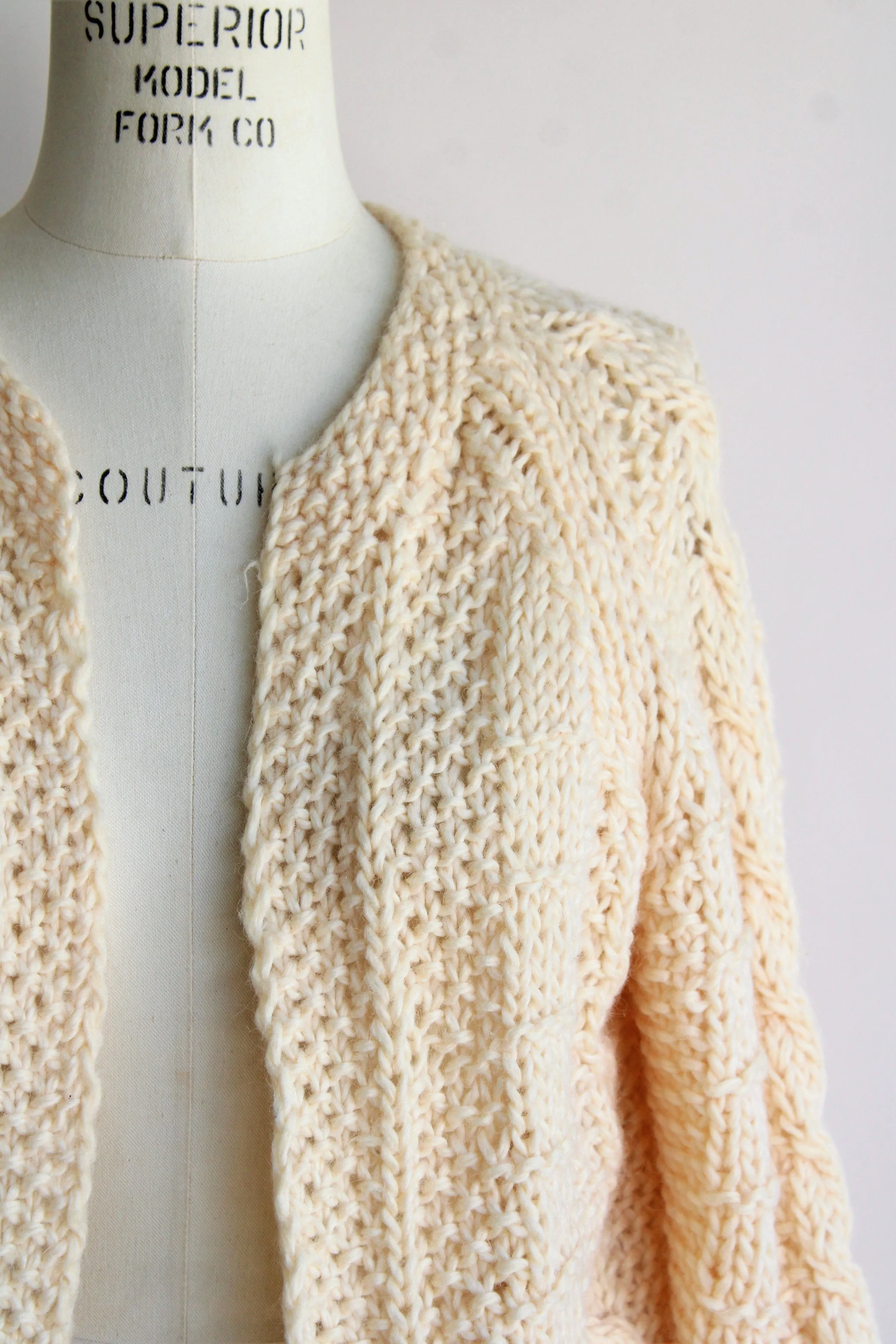 Vintage 1960s 1970s Handknit Ivory Cardigan Sweater